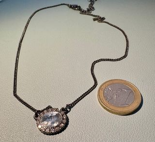Gargantilla con brillante bisutería