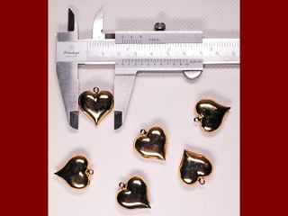 Cuore dorato in rilievo, cavo da 21 x 21mm