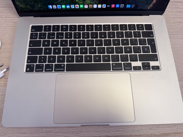 MacBook Air 15" Chip M2 256gb 8gb PERFETTO!