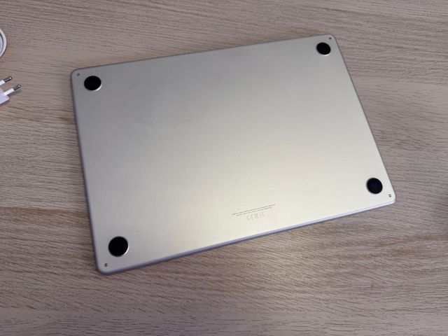 MacBook Air 15" Chip M2 256gb 8gb PERFETTO!