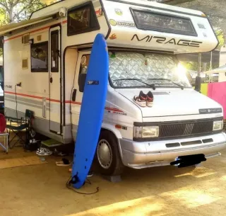 Caravana y parcela de alquiler en camping un 2x1