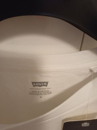 CAMISETA LEVIS BLANCA TALLA M