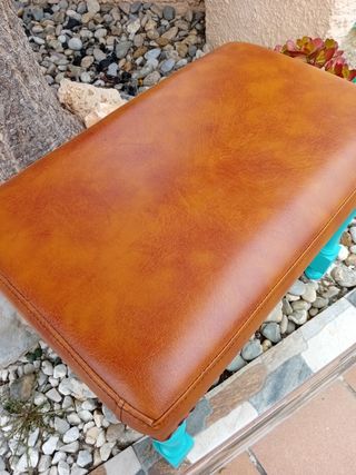 Banqueta reposapies descalzador vintage