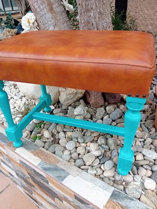 Banqueta reposapies descalzador vintage