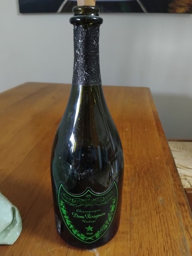 Bottiglia don perignon vuota lampade