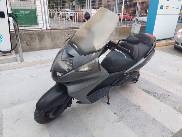 Honda Silver Wing 600 ABS