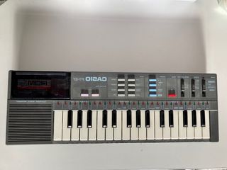 Teclado vintage Casio PT-87