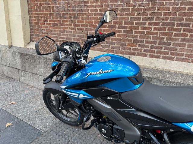 Bajaj Pulsar NS 125 Azul