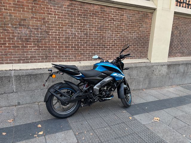 Bajaj Pulsar NS 125 Azul
