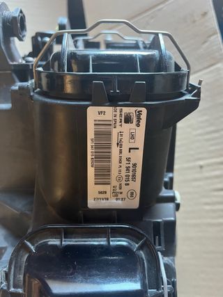 Faro seat león