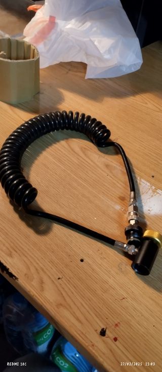 Botella más manguera flexible