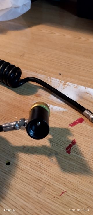 Botella más manguera flexible