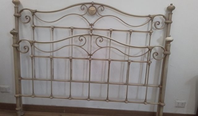 Testata letto in ferro battuto