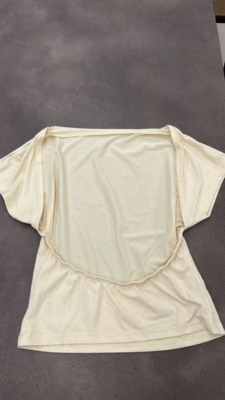 maglietta con schena scoperta bianca shein