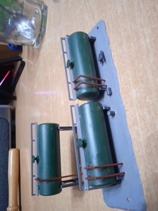 Conjunto bidones gasolina escala n