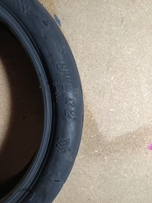 Neumático para patinete