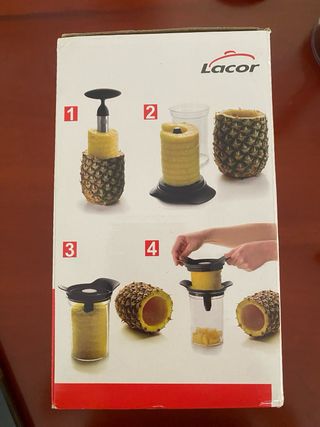 Cortador y pelador de piña
