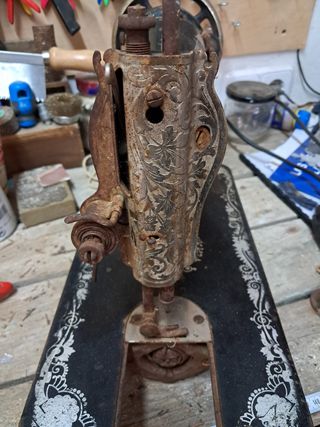 Máquina de coser antigua Singer