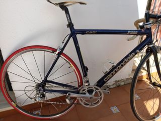 Bicicleta de carretera cannondale