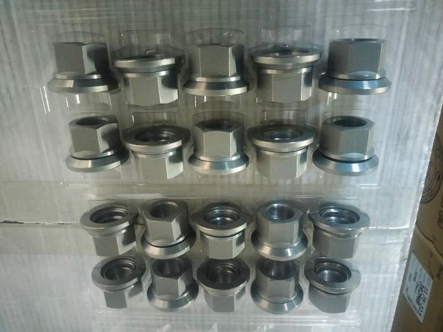 TUERCAS ALCOA DURA BRIGHT