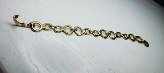 Pulsera dorada Furla