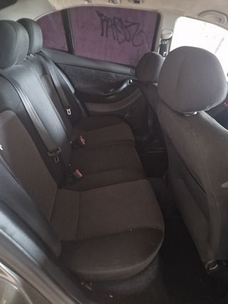 SEAT Leon 2004