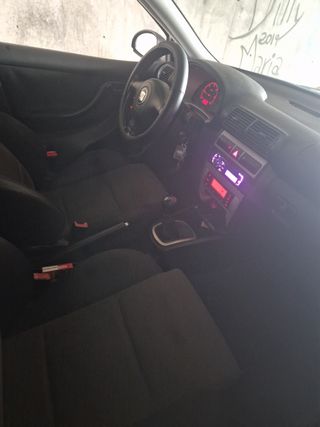 SEAT Leon 2004
