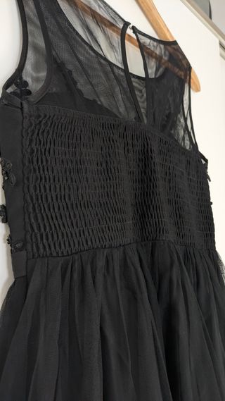 Vestido negro corto de fiesta