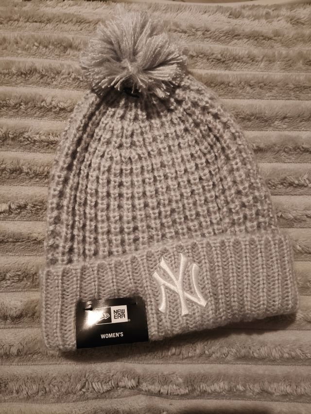 Cappello pom pom new era