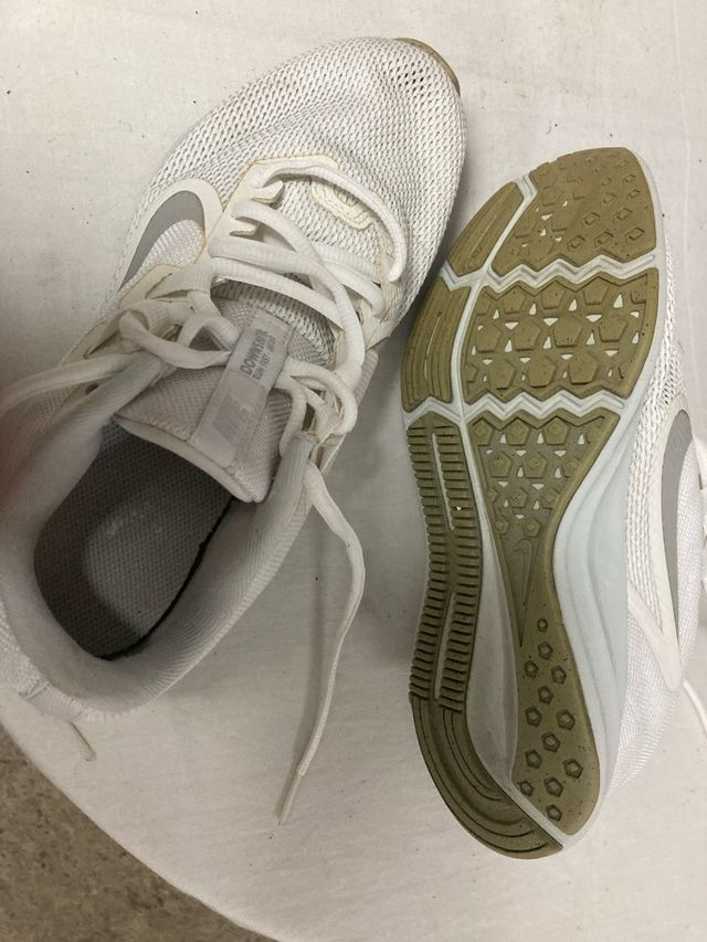 Zapatillas Nike blancas talla 36.5