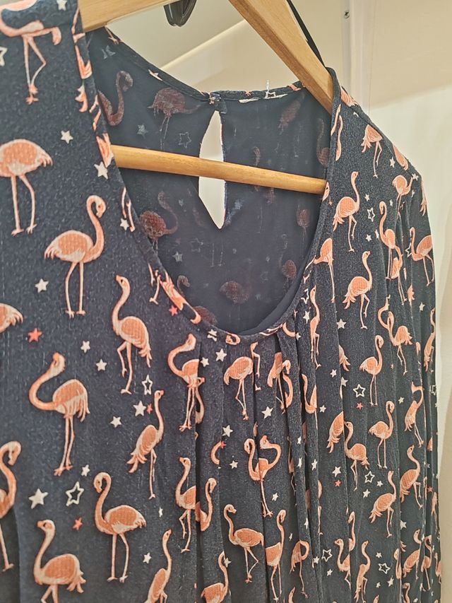 Blusa estampada flamencos
