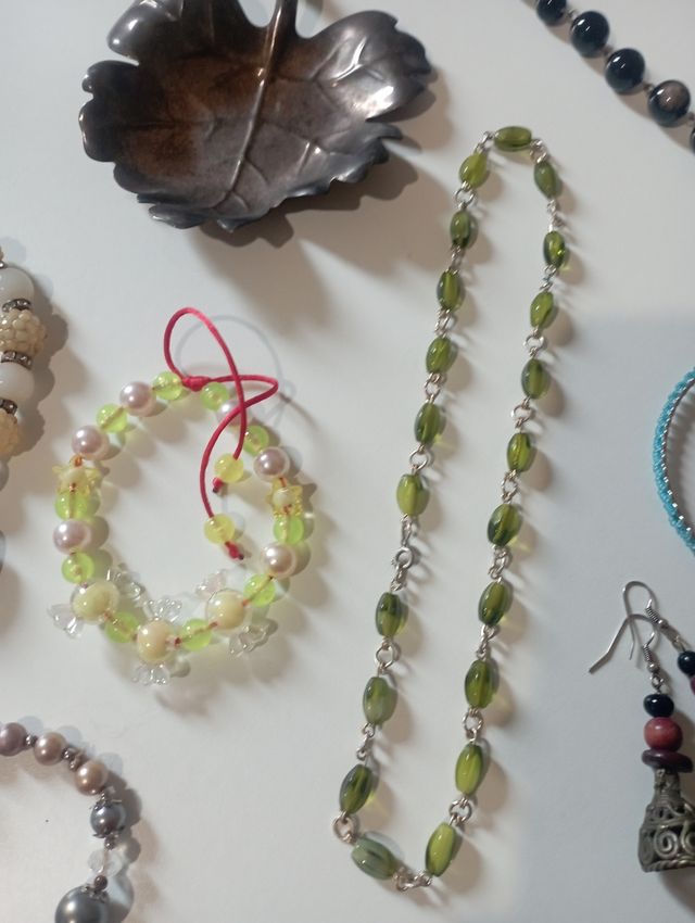 Grande Lotto set 37 articoli bigiotteria oggetti.