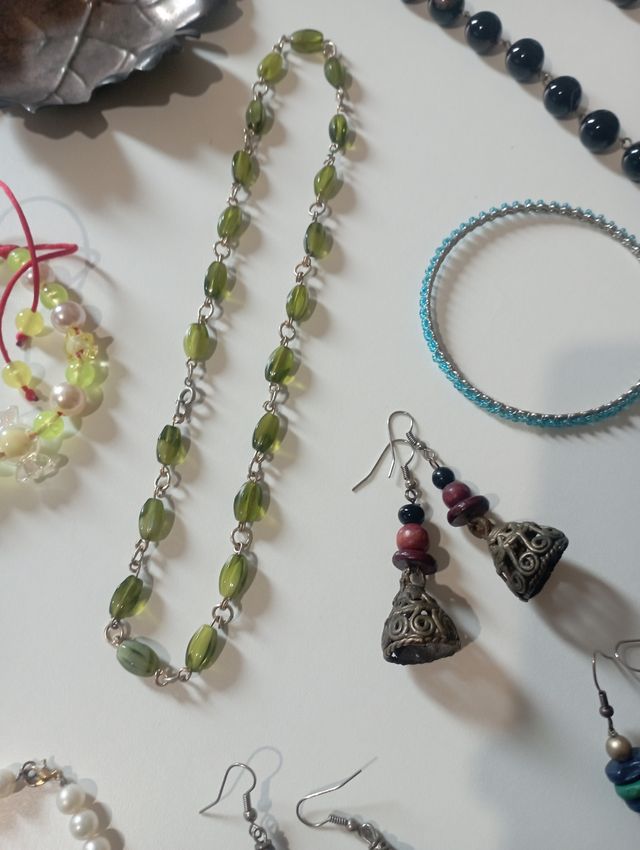 Grande Lotto set 37 articoli bigiotteria oggetti.