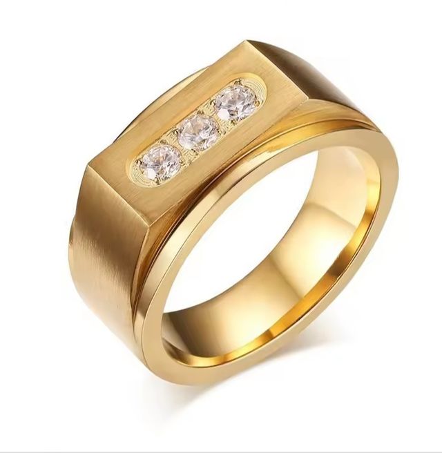 Vendo anillo de acero quirúrgico chapado