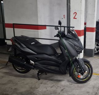 Yamaha xmax 300 2021