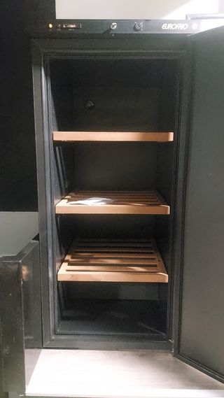 Vinoteca grande bodega