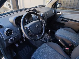 Ford Fusion 1.4i