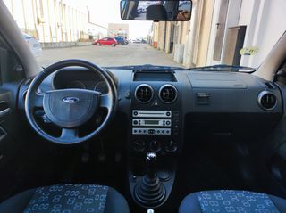 Ford Fusion 1.4i