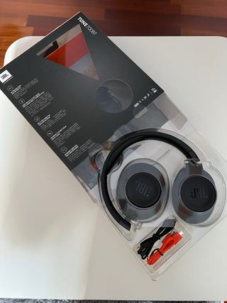 Auticulares JBL Tune 700 bt