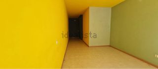 ALQUILER LOCAL CON ALMACEN PROXIMO A SANTIAGO 