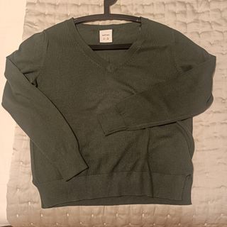 Jersey verde cuello pico de Lefties