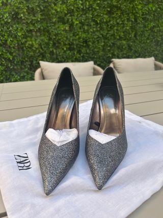 Zapatos tacon plateados de Zara talla 37