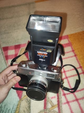 Cámara Minolta 7s Hi-matic totalmente equipada