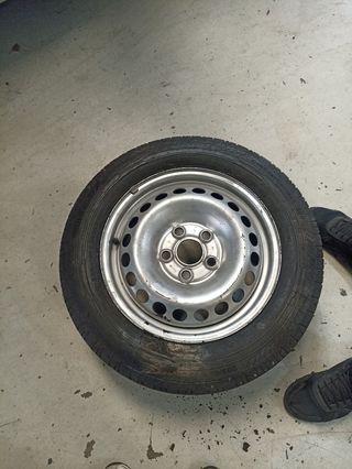 Rueda 16" buen estado 