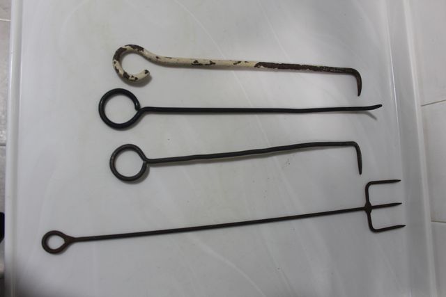 LOTE HERRAMIENTAS ANTIGUAS Y APARATOS DE CHIMENEA