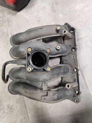 Colector admisión mercedes M111