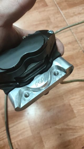 Pinza 4 pistones trasera