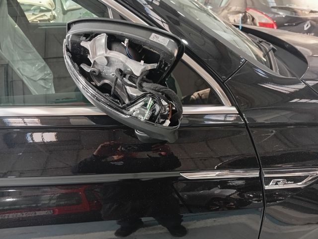 Retrovisor de Tiguan RLINE