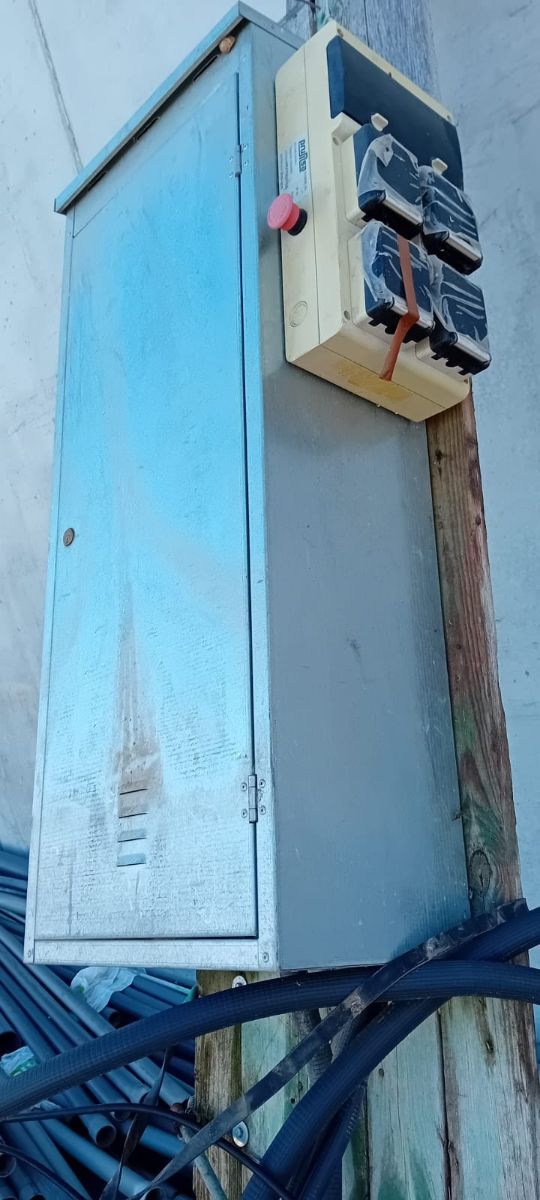 Armari contador llum provisional d'obres