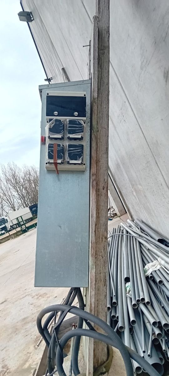 Armari contador llum provisional d'obres